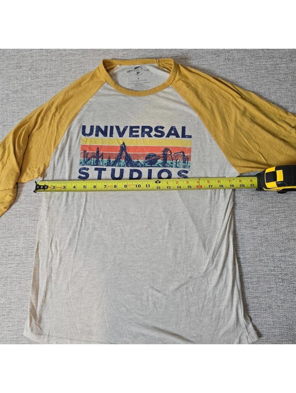 Universal Studios Retro Raglan Baseball Tee Yellow/White Graphic Shirt Size L - Picture 7 of 7